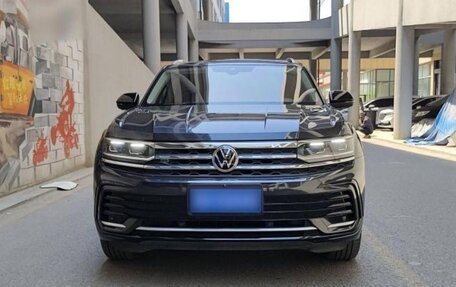 Volkswagen Teramont I, 2022 год, 4 315 000 рублей, 2 фотография