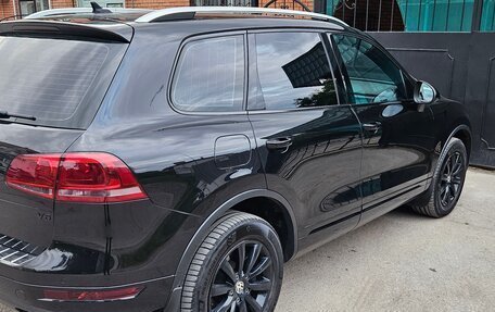 Volkswagen Touareg III, 2010 год, 2 400 000 рублей, 15 фотография