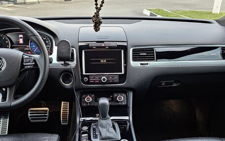 Volkswagen Touareg III, 2010 год, 2 400 000 рублей, 16 фотография