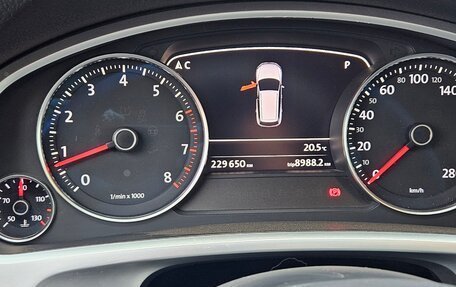 Volkswagen Touareg III, 2010 год, 2 400 000 рублей, 19 фотография
