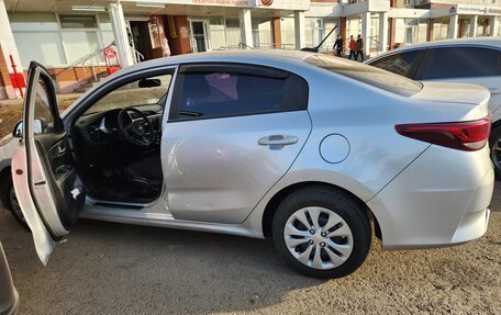KIA Rio IV, 2020 год, 1 430 000 рублей, 6 фотография