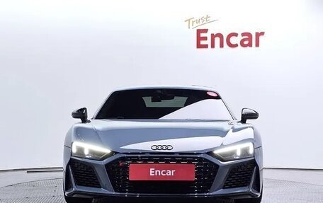 Audi R8, 2022 год, 17 400 000 рублей, 3 фотография