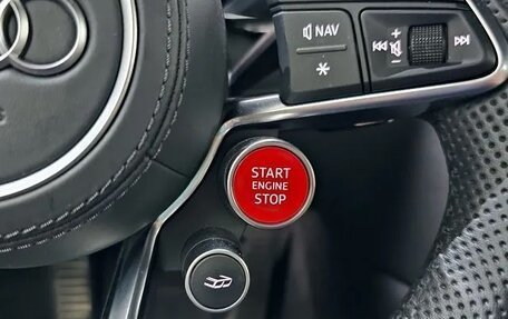 Audi R8, 2022 год, 17 400 000 рублей, 9 фотография