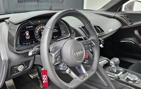 Audi R8, 2022 год, 17 400 000 рублей, 6 фотография