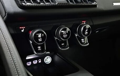 Audi R8, 2022 год, 17 400 000 рублей, 11 фотография