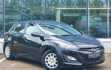 Hyundai i30 II рестайлинг, 2013 год, 930 000 рублей, 3 фотография