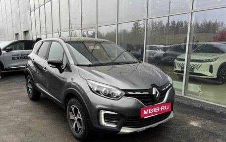Renault Kaptur I рестайлинг, 2021 год, 1 500 000 рублей, 3 фотография