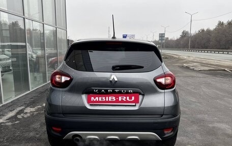 Renault Kaptur I рестайлинг, 2021 год, 1 500 000 рублей, 6 фотография