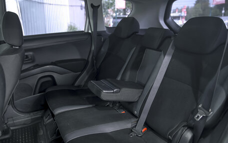 Mitsubishi Outlander III рестайлинг 3, 2010 год, 1 170 000 рублей, 8 фотография
