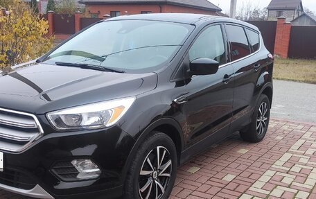 Ford Escape III, 2018 год, 1 950 000 рублей, 2 фотография