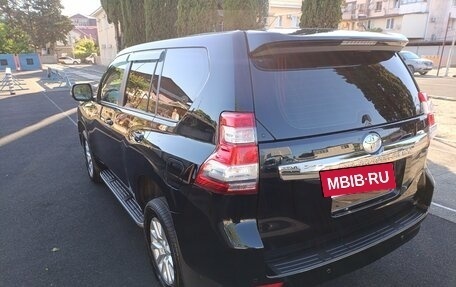 Toyota Land Cruiser Prado 150 рестайлинг 2, 2014 год, 3 500 000 рублей, 3 фотография