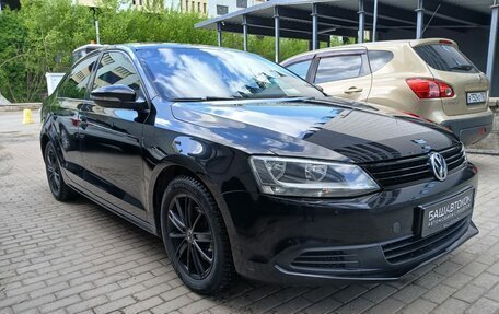 Volkswagen Jetta VI, 2012 год, 949 000 рублей, 3 фотография