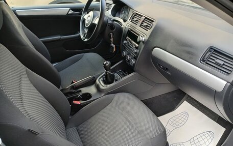 Volkswagen Jetta VI, 2012 год, 949 000 рублей, 8 фотография