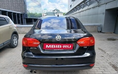 Volkswagen Jetta VI, 2012 год, 949 000 рублей, 5 фотография