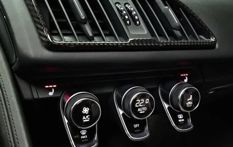 Audi R8, 2022 год, 16 750 000 рублей, 11 фотография