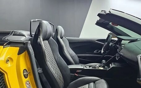 Audi R8, 2022 год, 16 750 000 рублей, 13 фотография
