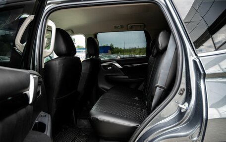 Mitsubishi Pajero Sport III рестайлинг, 2019 год, 3 600 000 рублей, 13 фотография
