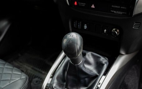 Mitsubishi Pajero Sport III рестайлинг, 2019 год, 3 600 000 рублей, 21 фотография