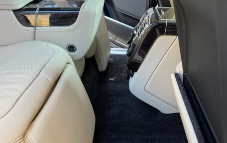 Land Rover Range Rover IV рестайлинг, 2019 год, 6 990 000 рублей, 21 фотография