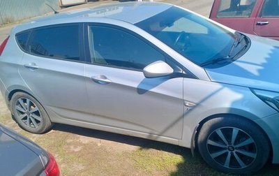 Hyundai Solaris II рестайлинг, 2015 год, 830 000 рублей, 1 фотография