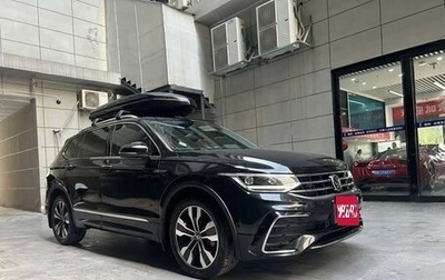 Volkswagen Tiguan II, 2022 год, 2 720 000 рублей, 1 фотография