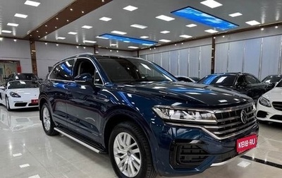Volkswagen Touareg III, 2022 год, 4 600 000 рублей, 1 фотография