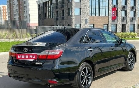 Toyota Camry, 2017 год, 2 400 000 рублей, 6 фотография