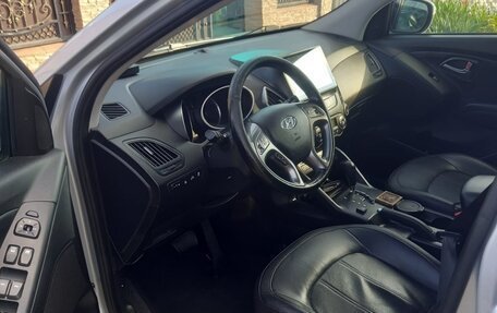 Hyundai ix35 I рестайлинг, 2014 год, 2 000 000 рублей, 3 фотография