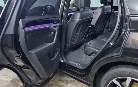 Volkswagen Touareg III, 2018 год, 4 100 000 рублей, 9 фотография