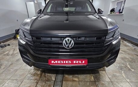Volkswagen Touareg III, 2018 год, 4 100 000 рублей, 14 фотография