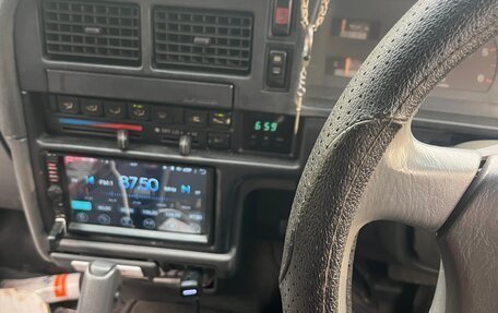 Toyota Hilux Surf III рестайлинг, 1993 год, 450 000 рублей, 8 фотография