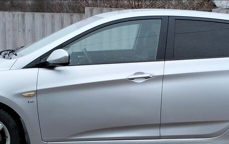Hyundai Solaris II рестайлинг, 2015 год, 830 000 рублей, 4 фотография
