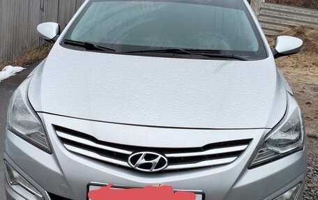 Hyundai Solaris II рестайлинг, 2015 год, 830 000 рублей, 5 фотография