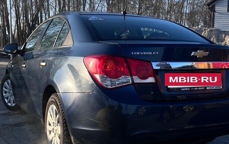 Chevrolet Cruze II, 2011 год, 850 000 рублей, 2 фотография