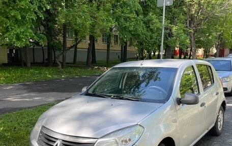 Renault Sandero I, 2014 год, 495 000 рублей, 2 фотография