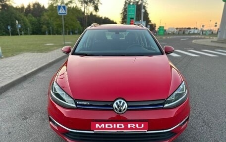 Volkswagen Golf R VII, 2019 год, 1 750 000 рублей, 2 фотография