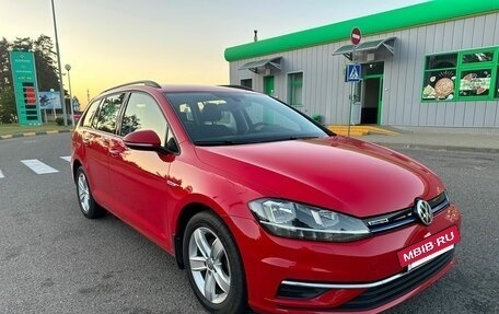 Volkswagen Golf R VII, 2019 год, 1 750 000 рублей, 5 фотография