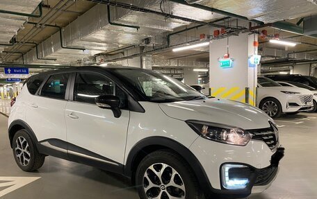 Renault Kaptur I рестайлинг, 2021 год, 1 780 000 рублей, 2 фотография
