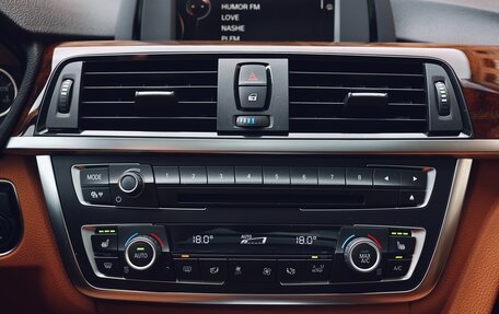 BMW 3 серия, 2016 год, 1 950 000 рублей, 24 фотография