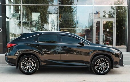 Lexus RX IV рестайлинг, 2017 год, 2 840 000 рублей, 4 фотография