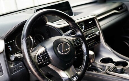 Lexus RX IV рестайлинг, 2017 год, 2 840 000 рублей, 11 фотография