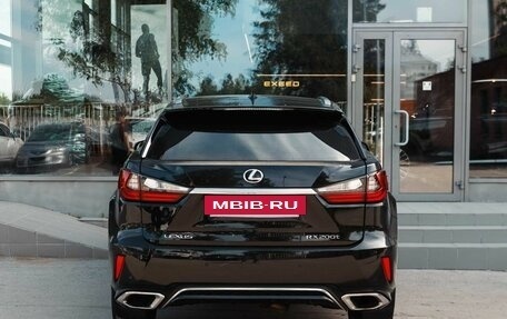 Lexus RX IV рестайлинг, 2017 год, 2 840 000 рублей, 6 фотография