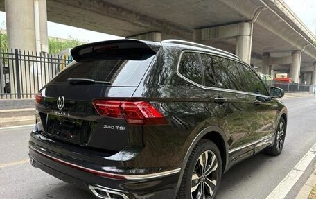 Volkswagen Tiguan II, 2022 год, 2 000 900 рублей, 4 фотография