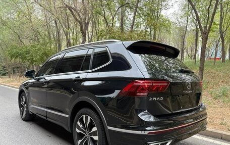 Volkswagen Tiguan II, 2022 год, 2 000 900 рублей, 6 фотография