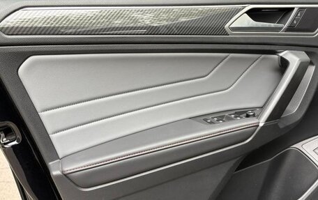 Volkswagen Tiguan II, 2022 год, 2 000 900 рублей, 9 фотография