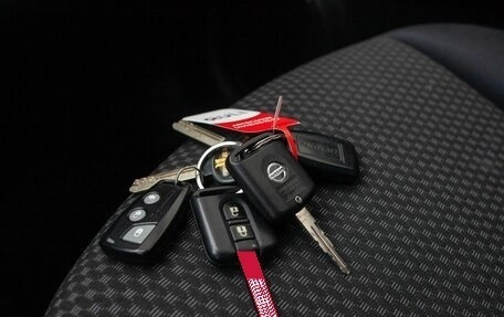 Nissan Note II рестайлинг, 2006 год, 551 000 рублей, 40 фотография