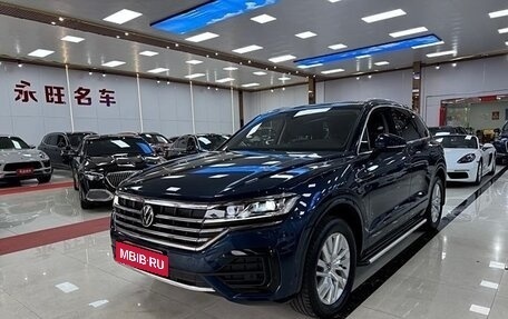 Volkswagen Touareg III, 2022 год, 4 600 000 рублей, 3 фотография