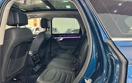 Volkswagen Touareg III, 2022 год, 4 600 000 рублей, 14 фотография