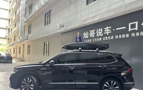 Volkswagen Tiguan II, 2022 год, 2 720 000 рублей, 8 фотография