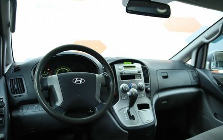 Hyundai Grand Starex Grand Starex I рестайлинг 2, 2011 год, 1 330 000 рублей, 14 фотография